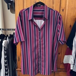Elegant Men's Striped Button Down Shirt